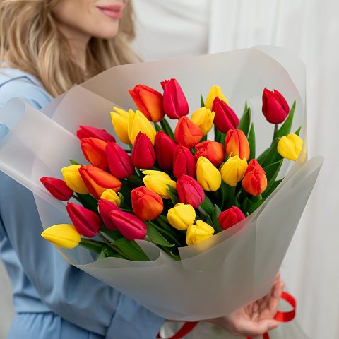 Сочный микс из тюльпанов 35 штук